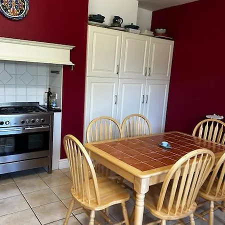 Holiday home Sheilin House